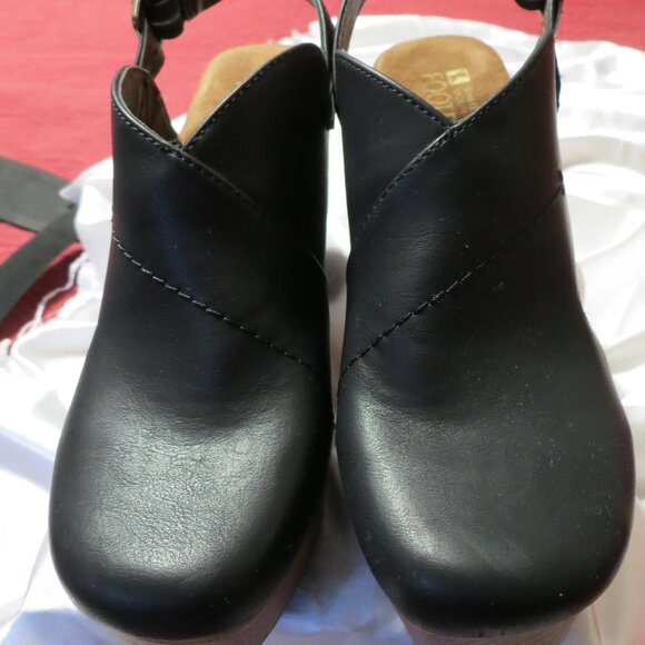 White Mountain FootBED platform heel sandals - Picture 2 of 16